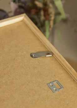 Ramme E-Line Valnød 30x40 cm - Passepartout Sort 20x28 cm