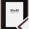 Ramme E-Line Valnød 30x40 cm - Passepartout Sort 21x29,7 cm (A4)