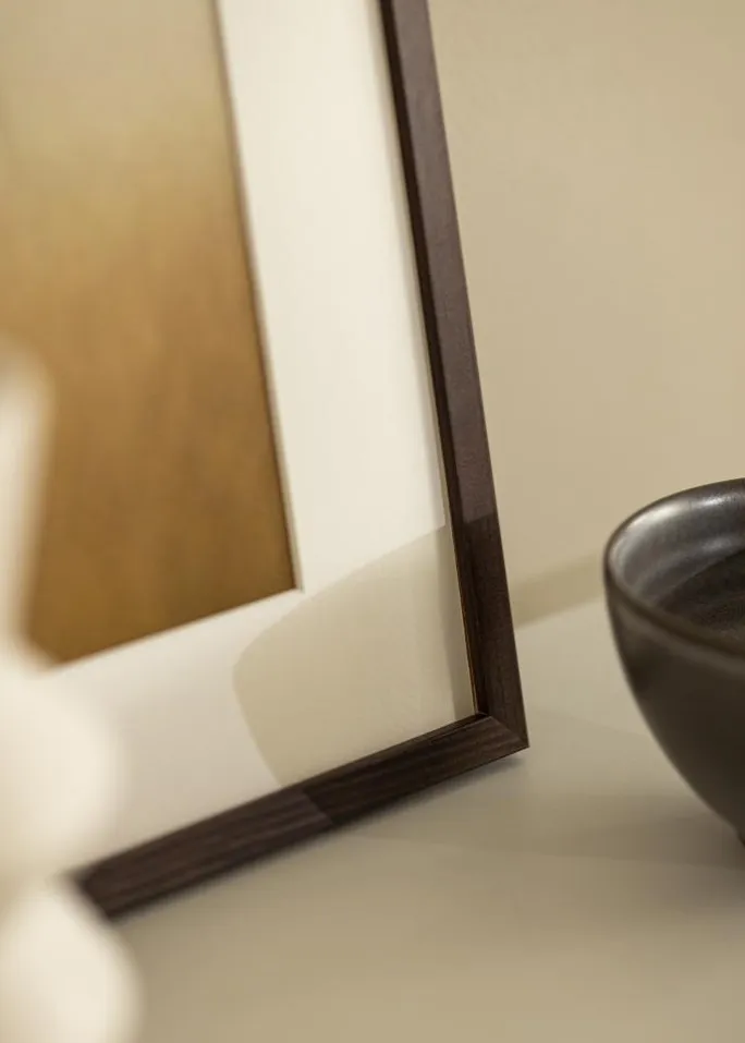 Ramme E-Line Valnød 30x40 cm - Passepartout Hvid 8x12 inches