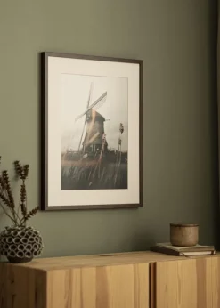 Ramme E-Line Valnød 40x50 cm - Passepartout Hvid 27,5x37 cm