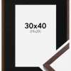 Ramme E-Line Valnød 30x40 cm - Passepartout Sort 20x30 cm