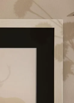 Ramme Fiorito Hvid 60x80 cm - Passepartout Sort 50x70 cm