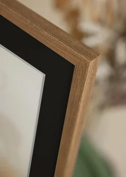 Ramme Fiorito Mørk Eg 50x60 cm - Passepartout Sort 37x46 cm