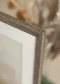 Ramme Fiorito Valnød 50x60 cm - Passepartout Hvid 40x50 cm