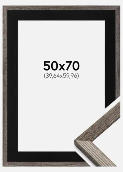 Ramme Fiorito Valnød 50x70 cm - Passepartout Sort 16x24 inches