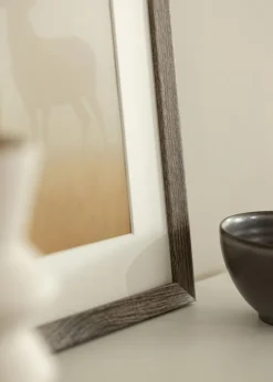 Ramme Fiorito Valnød 40x50 cm - Passepartout Hvid 27x35 cm