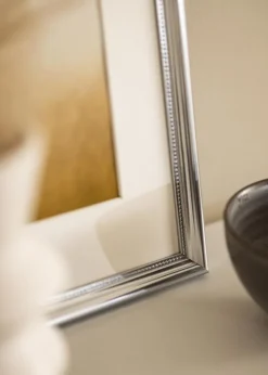 Ramme Gala Sølv 70x100 cm - Passepartout Hvid 61x92 cm