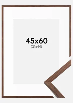 Ramme Galant Valnød 45x60 cm - Passepartout Hvid 32x45 cm