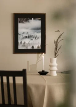 Ramme Galant Valnød 30x40 cm - Passepartout Sort 20x28 cm