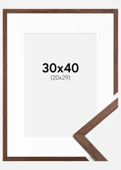 Ramme Galant Valnød 30x40 cm - Passepartout Hvid 21x30 cm