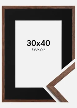 Ramme Galant Valnød 30x40 cm - Passepartout Sort 21x30 cm