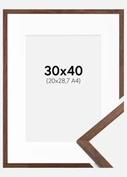 Ramme Galant Valnød 30x40 cm - Passepartout Hvid 21x29,7 cm (A4)