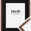 Ramme Galant Valnød 24x30 cm - Passepartout Sort 7x9 inches