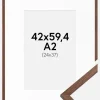 Ramme Galant Valnød 42x59,4 cm (A2) - Passepartout Hvid 25x38 cm