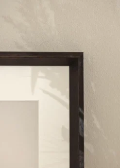 Ramme Globe Espresso 60x90 cm - Passepartout Hvid 50x80 cm