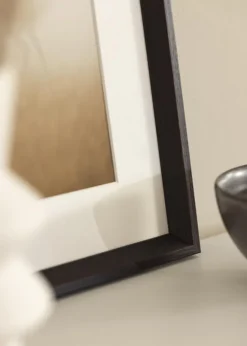 Ramme Globe Espresso 45x60 cm - Passepartout Hvid 12x18 inches