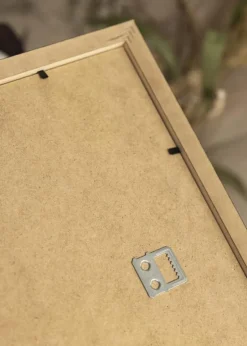 Ramme Globe Espresso 35x50 cm - Passepartout Sort 24x30 cm