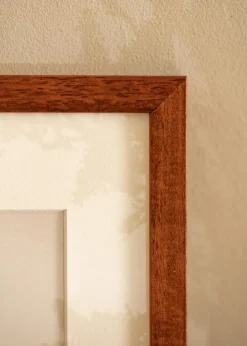 Ramme Hermes Kirsebær 60x80 cm - Passepartout Hvid 50x70 cm