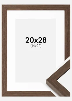 Ramme Hermes Valnød 20x28 cm - Passepartout Hvid 15x23 cm