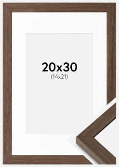 Ramme Hermes Valnød 20x30 cm - Passepartout Hvid 15x22 cm