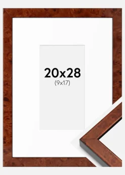 Ramme Hermes valnød 20x28 cm - Passepartout Hvid 10x18 cm