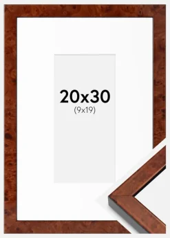 Ramme Hermes valnød 20x30 cm - Passepartout Hvid 10x20 cm
