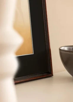 Ramme Horndal Valnød 20x30 cm - Passepartout Sort 15x22 cm