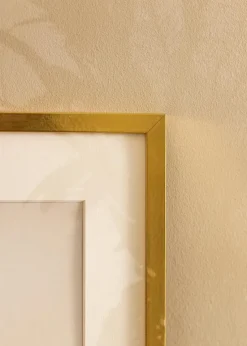 Ramme Minerva Guld 45x60 cm - Passepartout Hvid 32x45 cm