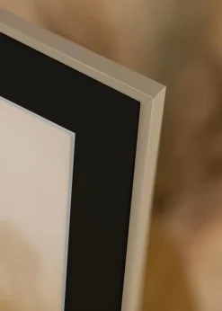 Ramme New Lifestyle Earth Grey 70x100 cm - Passepartout Sort 62x93 cm