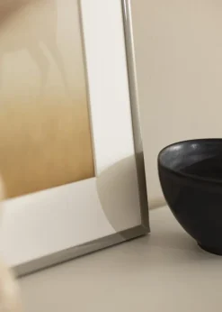 Ramme New Lifestyle Earth Grey 40x60 cm - Passepartout Hvid 25x50 cm