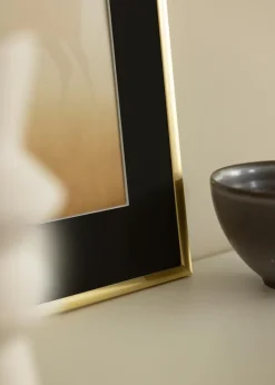 Ramme New Lifestyle Guld 50x70 cm - Passepartout Sort 16x24 inches