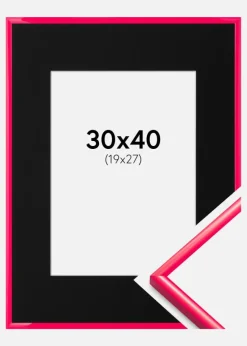 Ramme New Lifestyle Hot Pink 30x40 cm - Passepartout Sort 20x28 cm