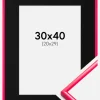 Ramme New Lifestyle Hot Pink 30x40 cm - Passepartout Sort 21x30 cm