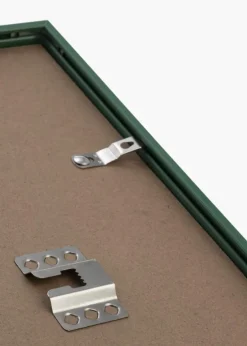 Ramme New Lifestyle Moss Green 70x100 cm - Passepartout Sort 59,4x84 cm (A1)