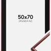 Ramme New Lifestyle Mørkerød 50x70 cm - Passepartout Sort 42x59,4 cm (A2)