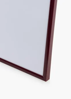 Ramme New Lifestyle Mørkerød 70x100 cm - Passepartout Hvid 60x90 cm