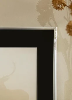 Ramme New Lifestyle Sølv 40x60 cm - Passepartout Sort 32,9x48,3 cm (A3+)