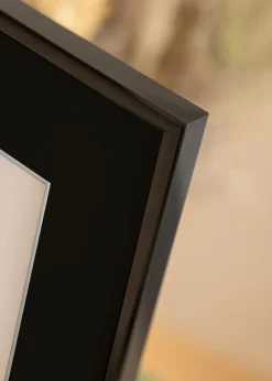 Ramme New Lifestyle Sort 35x50 cm - Passepartout Sort 25x35 cm