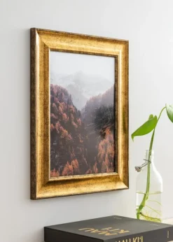 Ramme Saltsjöbaden Guld 40x60 cm - Passepartout Hvid 32,9x48,3 cm (A3+)