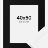 Ramme Selection Hvid 40x50 cm - Passepartout Sort 27,5x37 cm