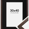 Ramme Selection Valnød 30x40 cm - Passepartout Sort 8x12 inches