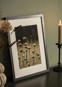 Ramme Selection Valnød 30x42 cm - Passepartout Hvid 18x30 cm