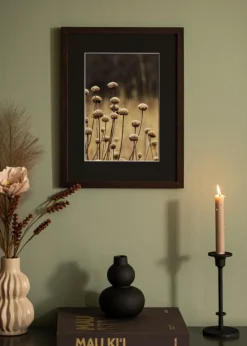 Ramme Selection Valnød 60x60 cm - Passepartout Sort 45x45 cm