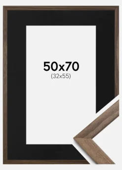 Ramme Stilren Valnød 50x70 cm - Passepartout Sort 33x56 cm