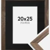 Ramme Stilren Valnød 20x25 cm - Passepartout Sort 13x19,5 cm