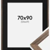 Ramme Stilren Valnød 70x90 cm - Passepartout Sort 55x70 cm