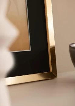 Ramme Trendy Guld 13x18 cm - Passepartout Sort 10x12 cm