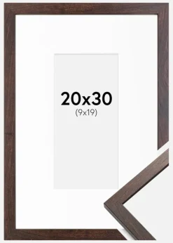 Ramme Trendy Valnød 20x30 cm - Passepartout Hvid 10x20 cm