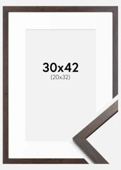 Ramme Trendy Valnød 30x42 cm - Passepartout Hvid 21x33 cm