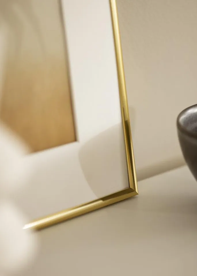 Ramme Victoria Guld 40x50 cm - Passepartout Hvid 27x35 cm